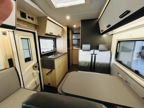 Sun Living , Adria A 75DP 6 Schlafpl&auml;tze, gepflegter Zustand 2023 Foto: 10
