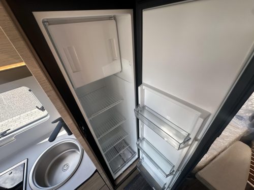 Weinsberg CaraCompact Pepper 600 MF 2027 Fransbed Model!  foto: 7