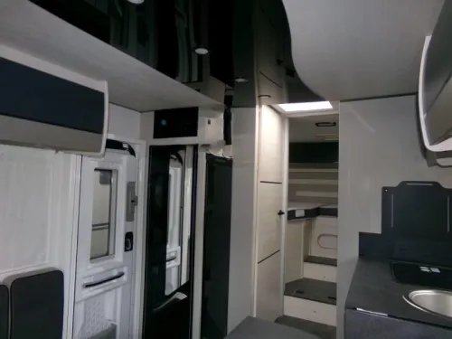 Chausson 777 Premium Etappe Line 8 speed auto. photo: 12