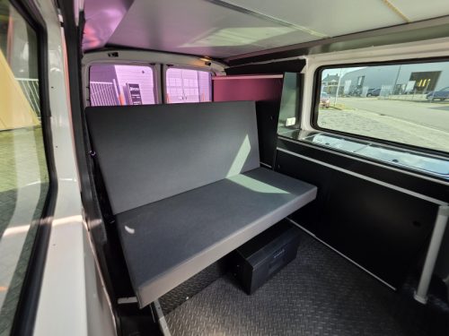 Volkswagen T5 2 TDI 4 berth Pop-top roof 2014 photo: 10