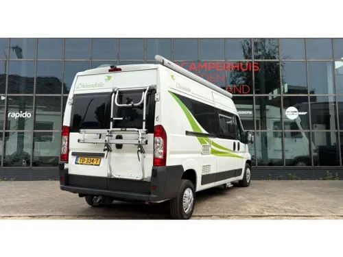 Globecar Globescout 600 130PS, Festbett, Markise Foto: 3