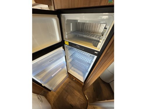 Hymer T 678CL photo: 16