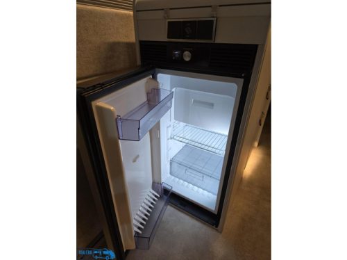 Hymer Yosemite 600 * Automatik* L&auml;ngsbetten*6-Meter* Foto: 14