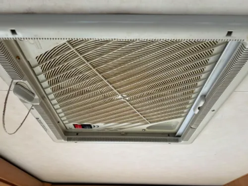 Hymer B 574 130PK,Festbett,Topaufteilung  Foto: 21