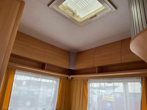HOME-CAR Racer 45 Spirit | French bed | Dinette | Front bicycle rack | Heater | Refrigerator | Toilet and sink photo: 16