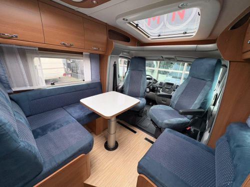 LMC Liberty Cruiser T 712 Airco, Rundsitzgruppe, Festbett Foto: 10