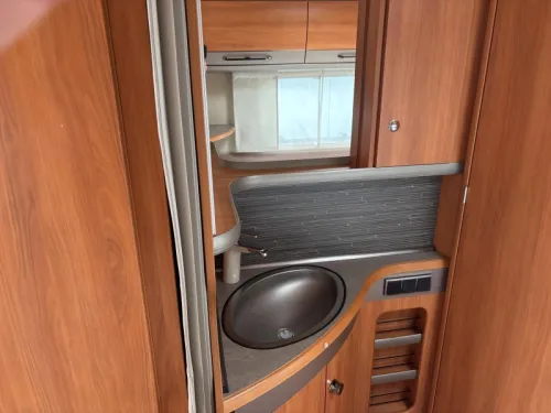 Eriba Nova GL 465 Mover awning air conditioning Unico photo: 11