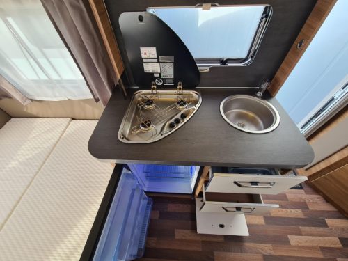 Weinsberg CaraOne 390 QD photo: 12