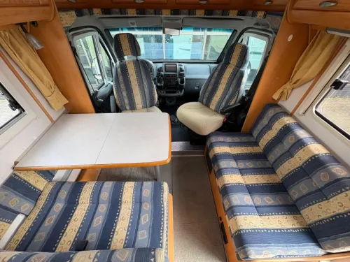 Hymer Tramp 655 Airco,Topindeling,Festbett Foto: 10