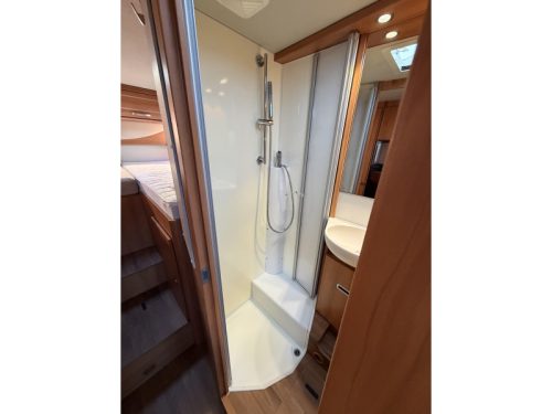 Hymer Exsis-T 588 EX L&Auml;NGSBETTEN- 55.532 KM Foto: 10