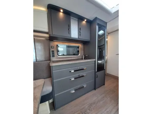 Hobby De Luxe 460 UFE Aktion: Kostenlose Rangierhilfe Foto: 9