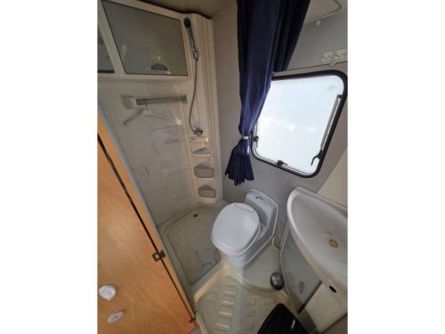Challenger Genesis 43 6 berths with bunk bed EU4  photo: 9