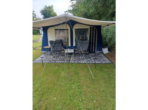 Alpenkreuzer Pennine Fiesta 2+2 Folding camper Awning 4 berths kitchen Awning 2011 photo: 3