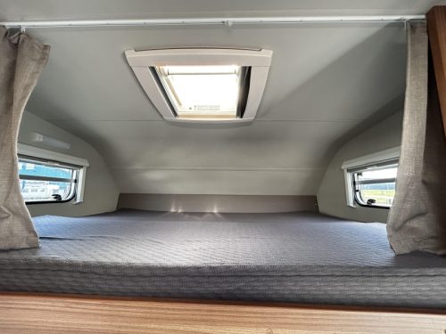 Weinsberg CaraHome 600 DKG Bunk bed/Overcab/6-seater photo: 10