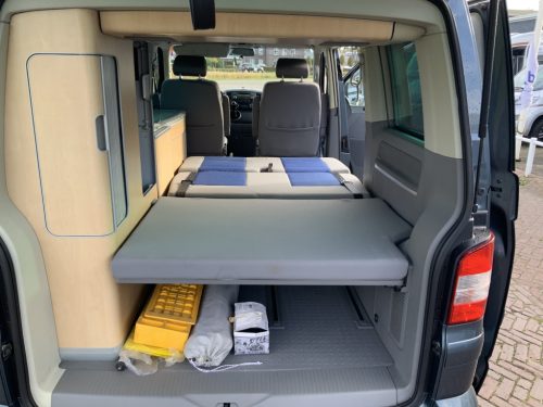 Vw T5 California 2.5 TDI 96 KW 130 PK, Hubdach, Schadstoffklasse 4) Fahrradtr&auml;ger, Erstbesitzer Bj. 2007 &ldquo;Ihr Wohnmobil-Verkaufsvermittler Wohnmobilzentrum on the road  Foto: 14