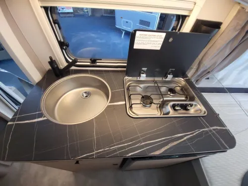 Eriba Touring Silver Editie 430 gratis mover  foto: 8