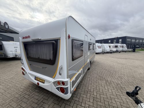 Dethleffs Camper Lifestyle 590 S Queensbed Airco Zelt Foto: 13