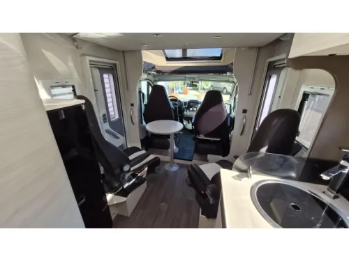 Chausson Welcome 711 TL Round Seating 4-person photo: 13