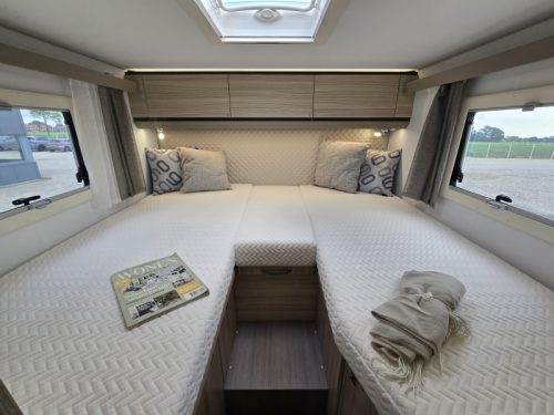 Adria Compact DL 60 Years Selection Automaat Nieuw Model  photo: 2