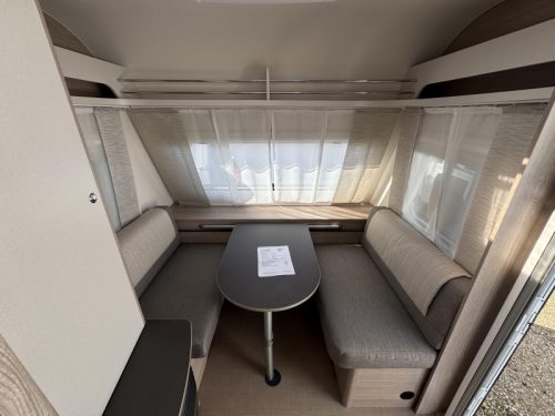 B&uuml;rstner Premio Life 480 TL Mover and Thule awning photo: 8