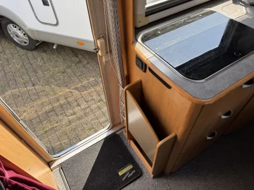 Hymer Camp 644 G 6 pers LARGE GARAGE 128hp photo: 12