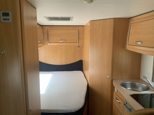 Chausson Trigano Flash 08 2.3 128 hp French bed, side sofa, half-dinette, Swivel seats, very neat condition Year of manufacture 2006 Motorhome centre on the road Marum photo: 7