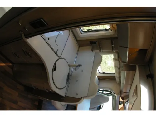 Hymer T 698 CL Queensbed, Hubdach, Garage Foto: 6