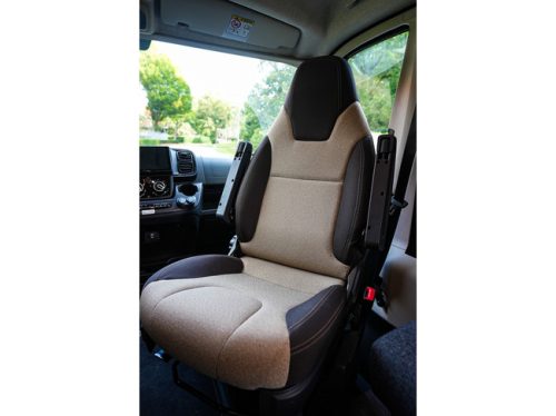 Knaus LIVE WAVE 650 MF foto: 20