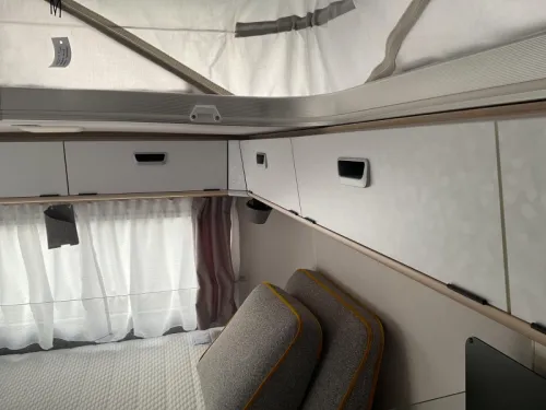 Eriba Touring 310 Urban Memphis design pak. photo: 5