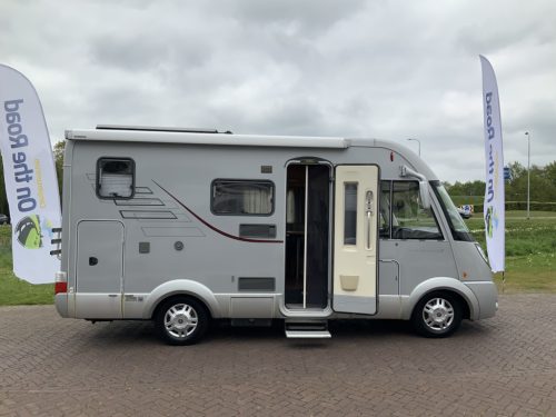 Hymer B 504 SL A-class, Equipped with 1 pers. bed at the rear and a pop-top roof bed at the front, Engine air conditioning, Alko chassis etc, Year of manufacture 2009 Camper centrum on the road photo: 33