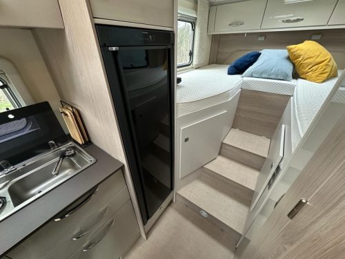 B&uuml;rstner Nexxo Van T 690 G - Slim and luxurious photo: 11