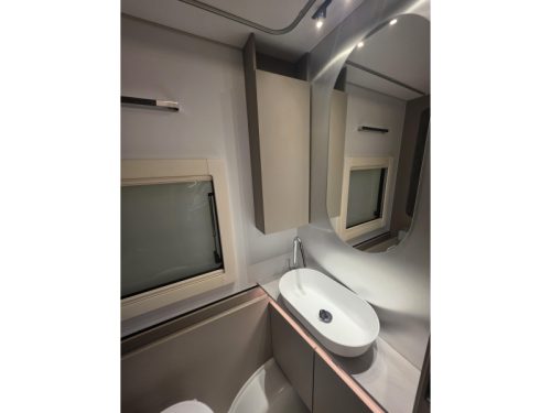 Adria Alpina 583 UL photo: 9