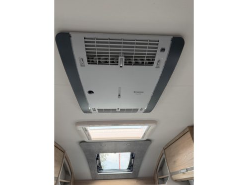 Dethleffs Pulse Classic T 7051 EBL GT Uitvoering Black foto: 19