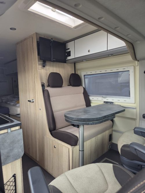 Clever Van 640 photo: 5
