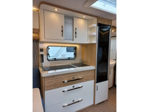 Hobby Excellent Edition 460 UFE 1500kg-vloerverwa-reswiel  foto: 8