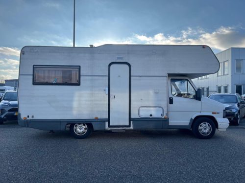 Fiat Ducato 14 2.5 Gran Volume | Goofy | NIEUWE APK | Trekhaak | 7 Persoons | Kachel | Koelkast | Alkoofbed | 2x Treinzit | Fietsenrek foto: 3