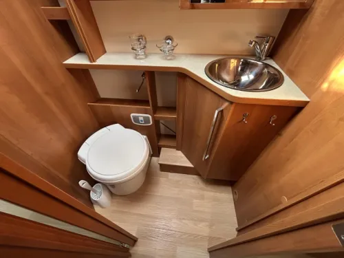 Rapido 666 F Single beds -1st owner photo: 16