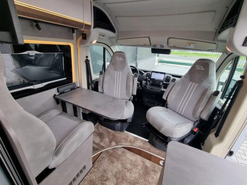 P&ouml;ssl Summit Shine 600 L Single beds Automatic photo: 1