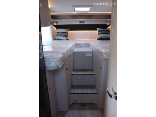 Hymer Exsis T580 140hp Automatic | Xperience edition | AL-KO Lightweight Frame | Narrow model | Single beds | Solar panels | XXL Bed | photo: 14