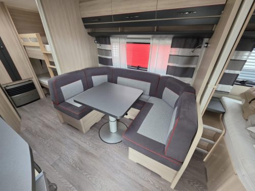 Hobby De Luxe Edition 545 KMF Nouveau auvent, Mover photo: 5