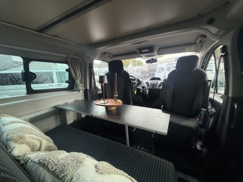 Westfalia Ford Nugget Hochdach Kastenwagen Klimaanlage Tempomat 4 Schlafpl&auml;tze 2x Solarpanel K&uuml;che Anh&auml;ngerkupplung LM 18 Zoll Foto: 12