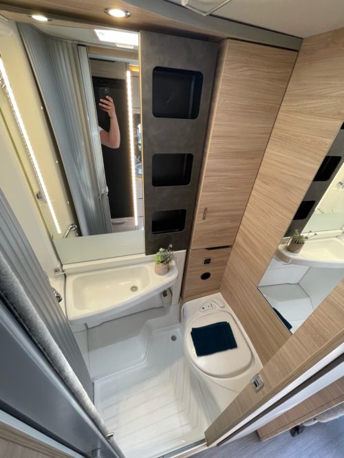 Knaus PLATINUM 650 MEG EINZELBETTEN AUTOMATIK Foto: 8