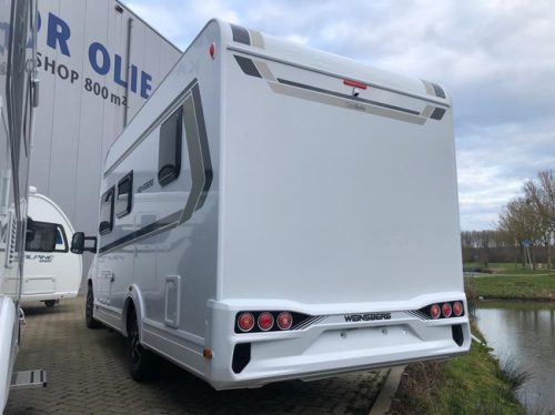 Weinsberg CaraSuite 650 MF 5 Gurte, mit Hubbett Foto: 1