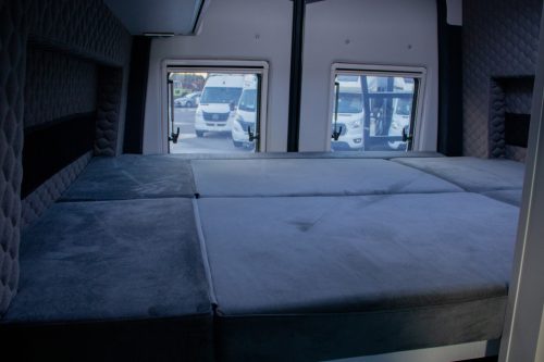 Mercedes Sprinter 319 CDI 4X4 photo: 18