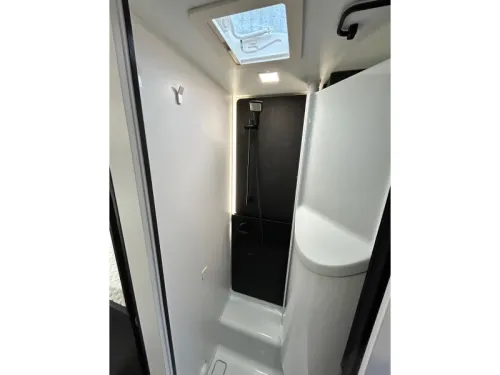 Adria Compact Max SL 160hp VW Super deal photo: 14