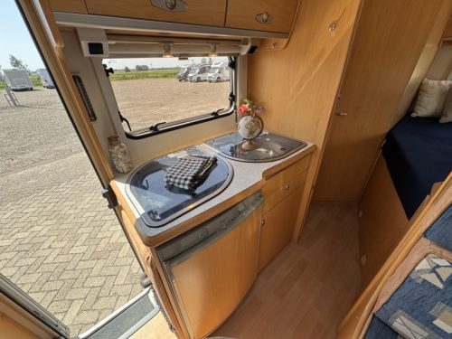 Homecar P 561 Motorairco Franz&ouml;sisches Bett Foto: 16