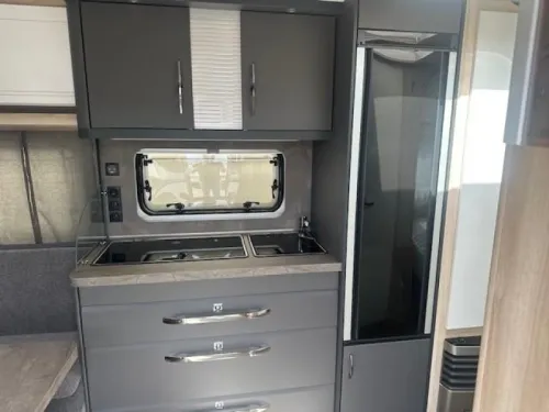 Hobby De Luxe 540 UL photo: 3