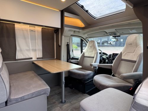 LMC Tourer Lift H 730 G 9T Automatic- 2X Air conditioning  photo: 1