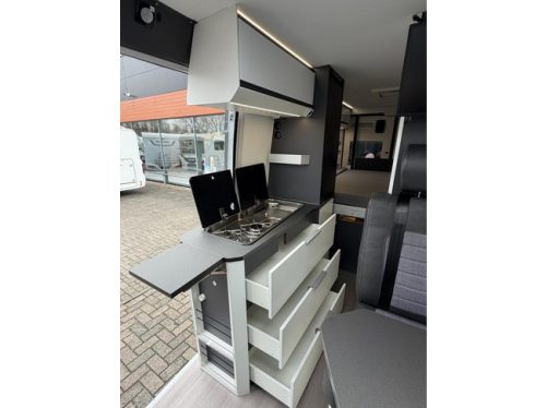 Adria Twin Supreme 640 SGX Solarpanel Skyroof Markise LED TV Foto: 16