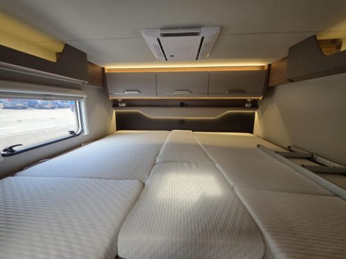 Knaus Van TI Vansation 650 MEG Automatik Oyster TV 90L Foto: 10